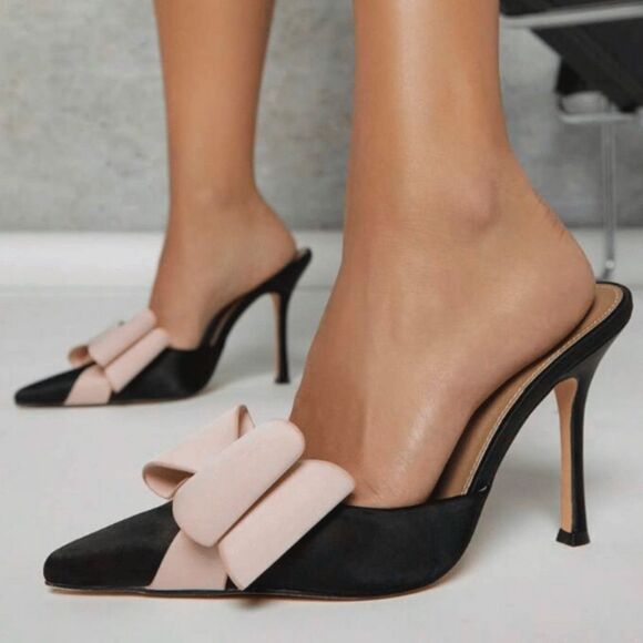 Elegant Black and Pink Bow Heels - Picture 5 of 5